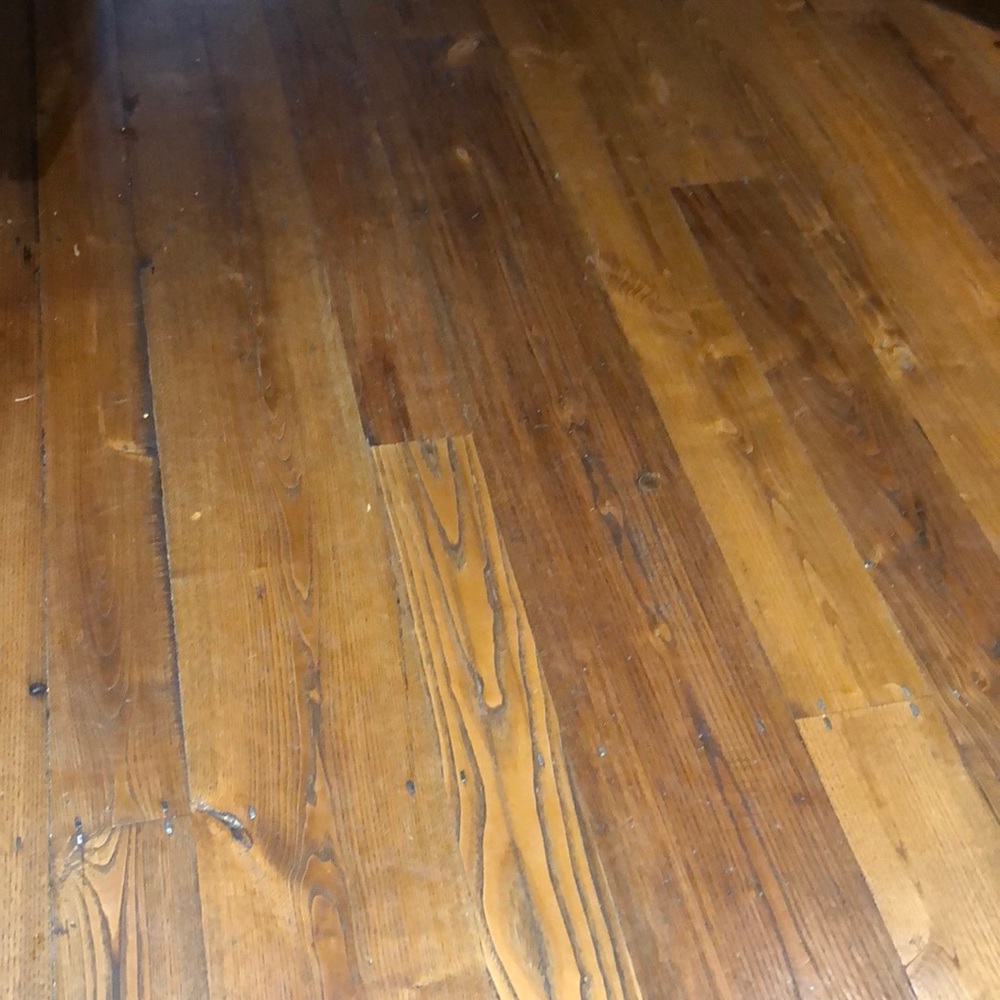 Meet your Posher, Emelie